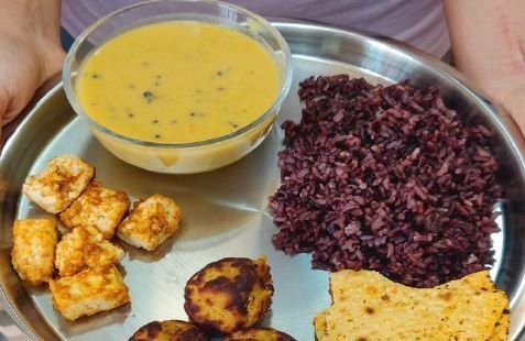 Oil-Free Vegan Kadhi for Paryushan